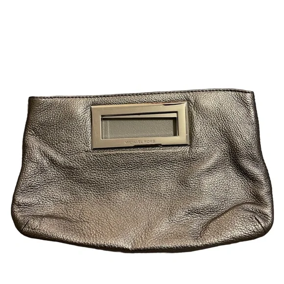 Michael Kors Clutch Silver/Pewter color soft pebble leather - Picture 2 of 7